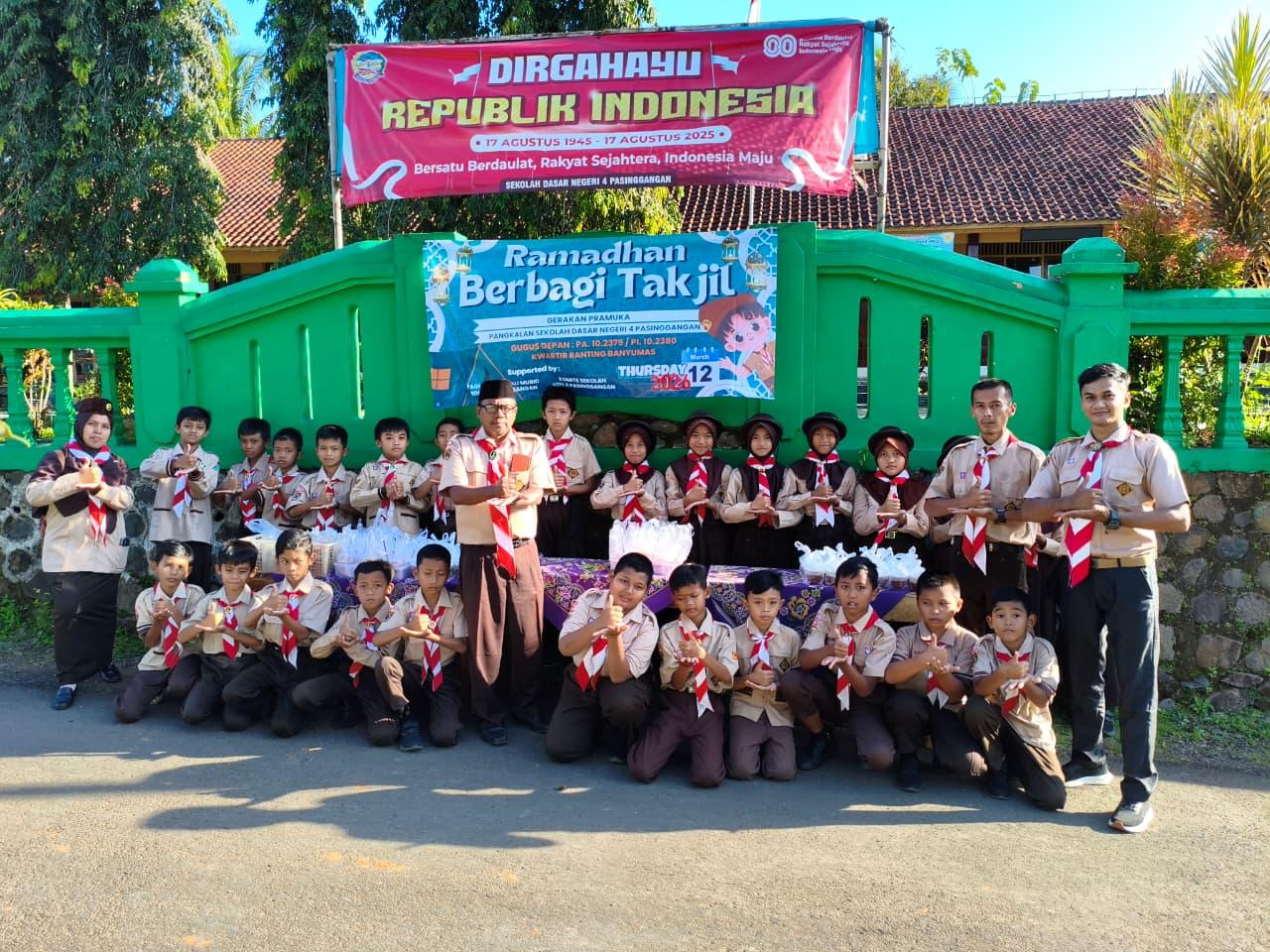 Ramadhan Berkah: Pramuka SDN 4 Pasinggangan Tebar Kebaikan Lewat Aksi Berbagi Takjil 2026